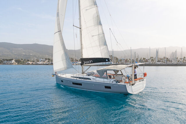 Oceanis 51.1 - 5 + 1 cab. Freyja