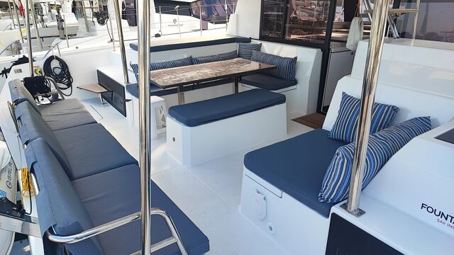 Fountaine Pajot Astrea 42 - 4 + 2 cab. Gloria