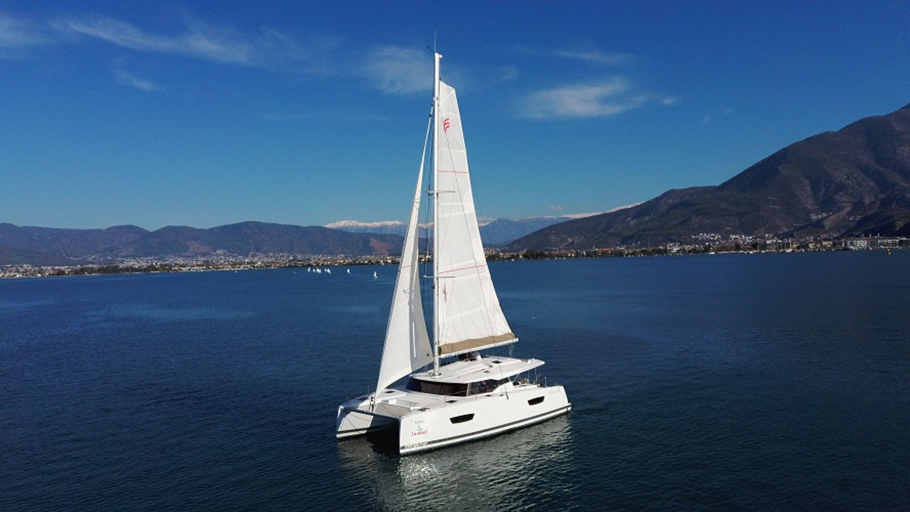 Fountaine Pajot Astrea 42 - 4 + 2 cab. Reina