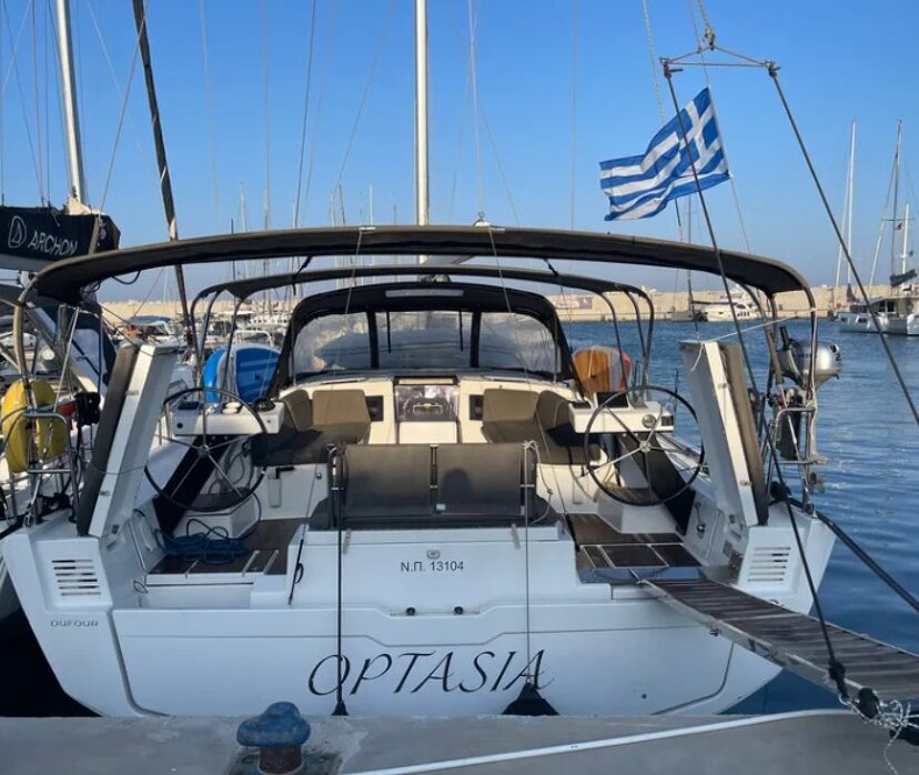 Dufour 470 - 4 + 1 cab. Optasia