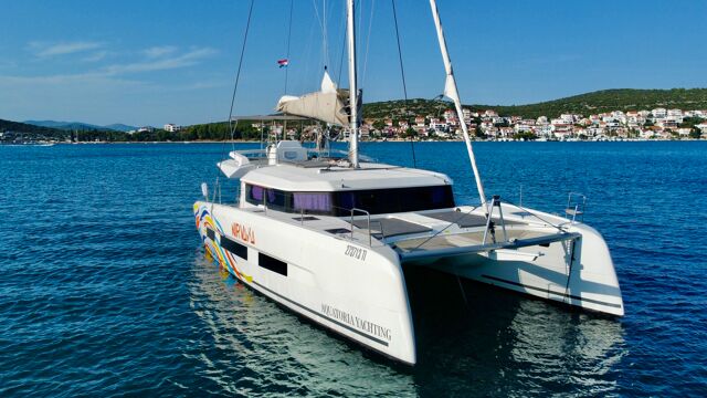 Dufour 48 Catamaran - 5 + 1 cab. Nirvana