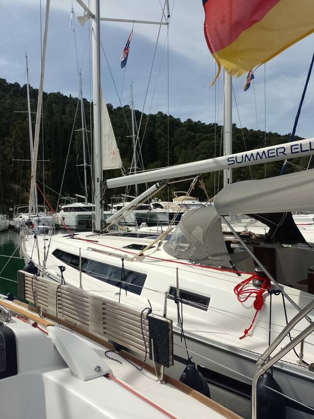 Bavaria Cruiser 41 - 3 cab. Summer elli