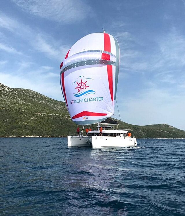 Lagoon 450 S - 4 + 2 cab. Celinka