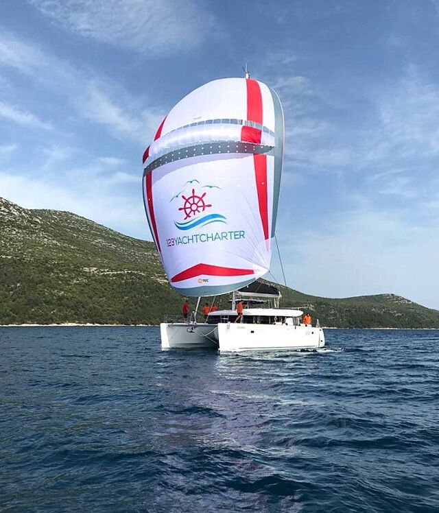 Lagoon 450 S - 4 + 2 cab. Celinka
