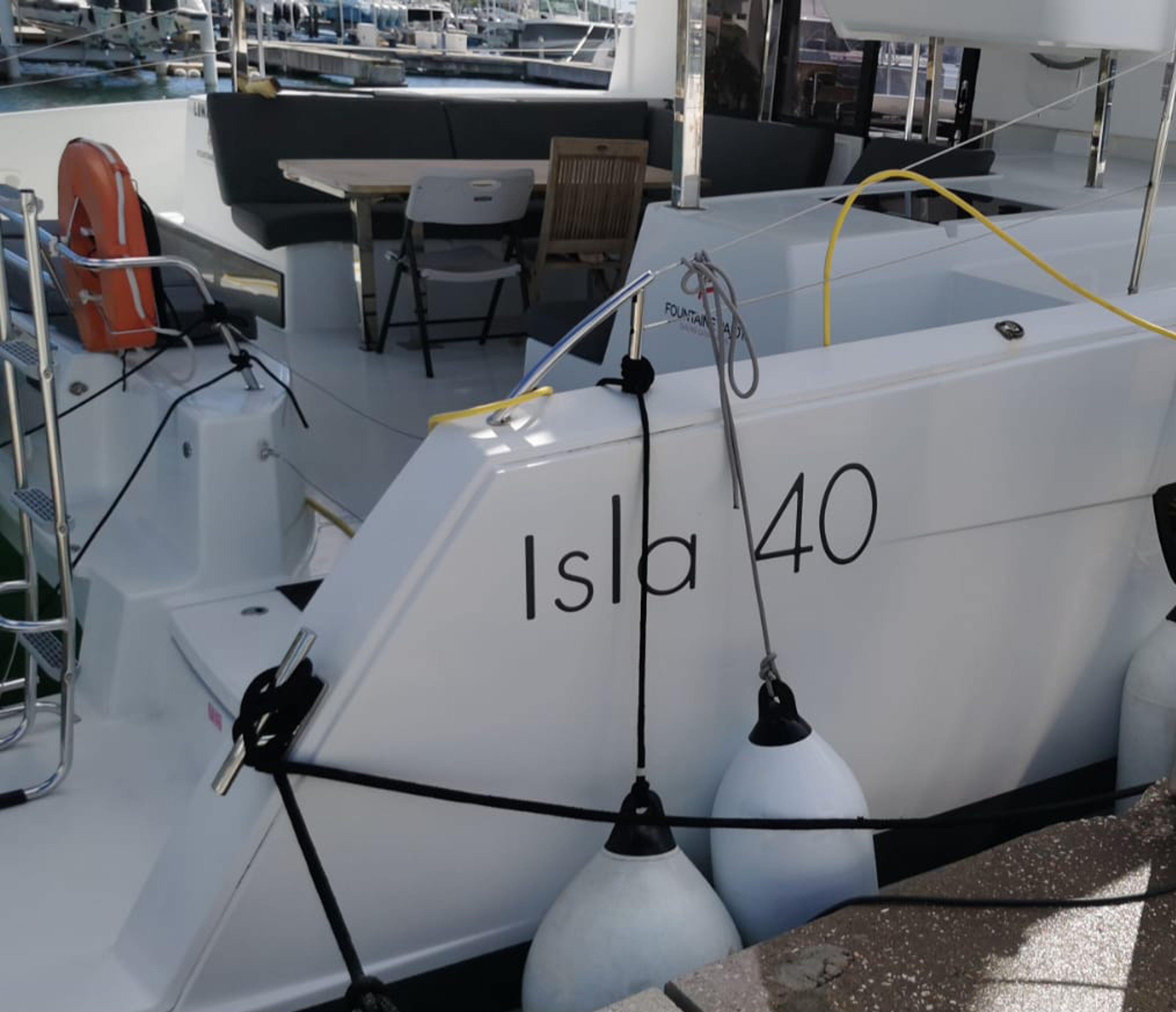 Fountaine Pajot Isla 40 - 4 + 1 cab. CLASS