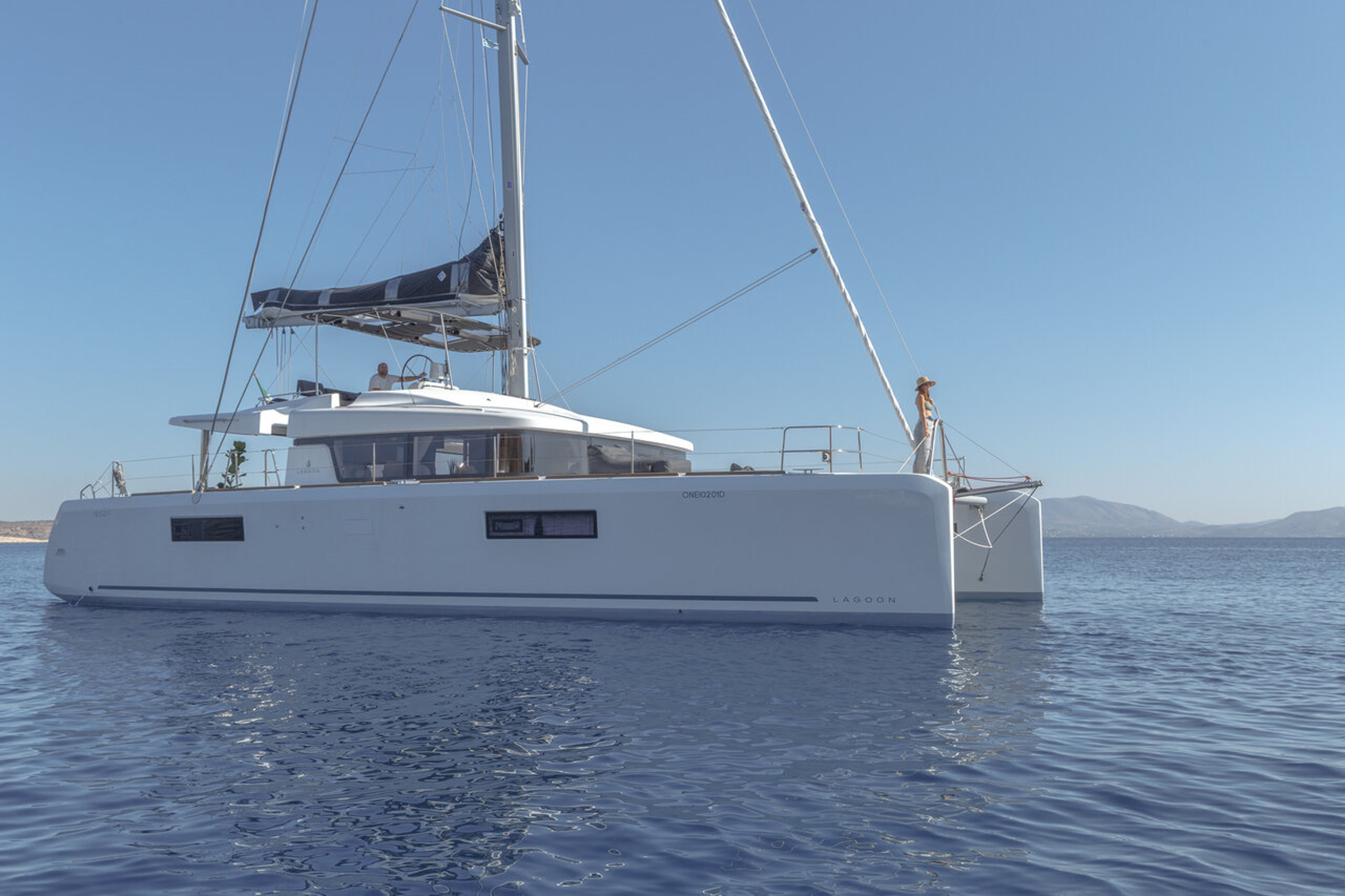 Lagoon 52 F - 5 cab. Oneida