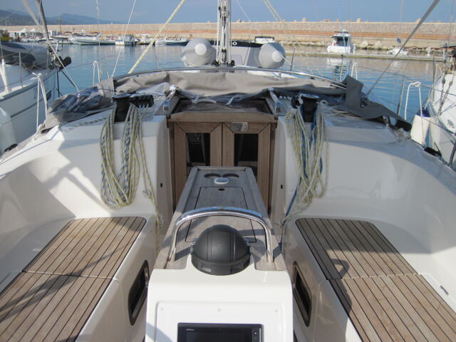 Bavaria Cruiser 37 - 3 cab. ECONOMY