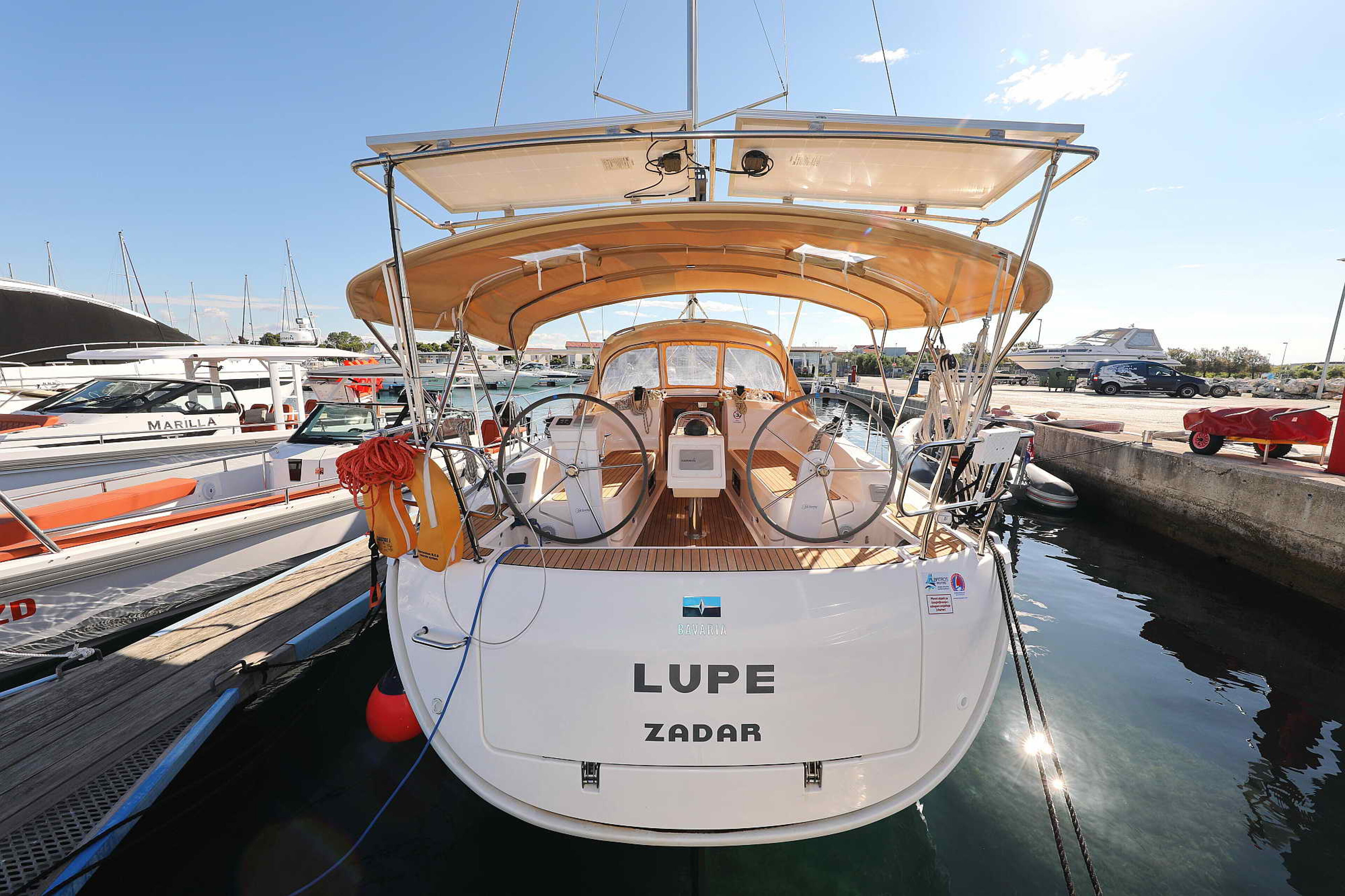 Bavaria Cruiser 37 - 3 cab. ECONOMY