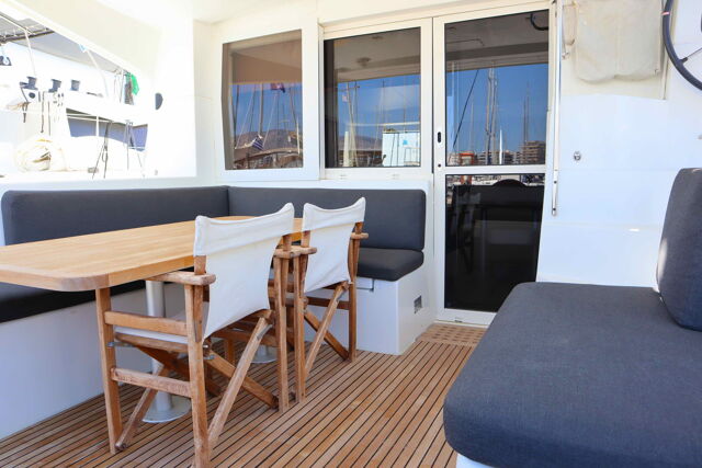 Lagoon 40 - 3 + 2 cab ECONOMY