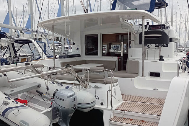 Lagoon 40 - 4 + 2 cab Manta