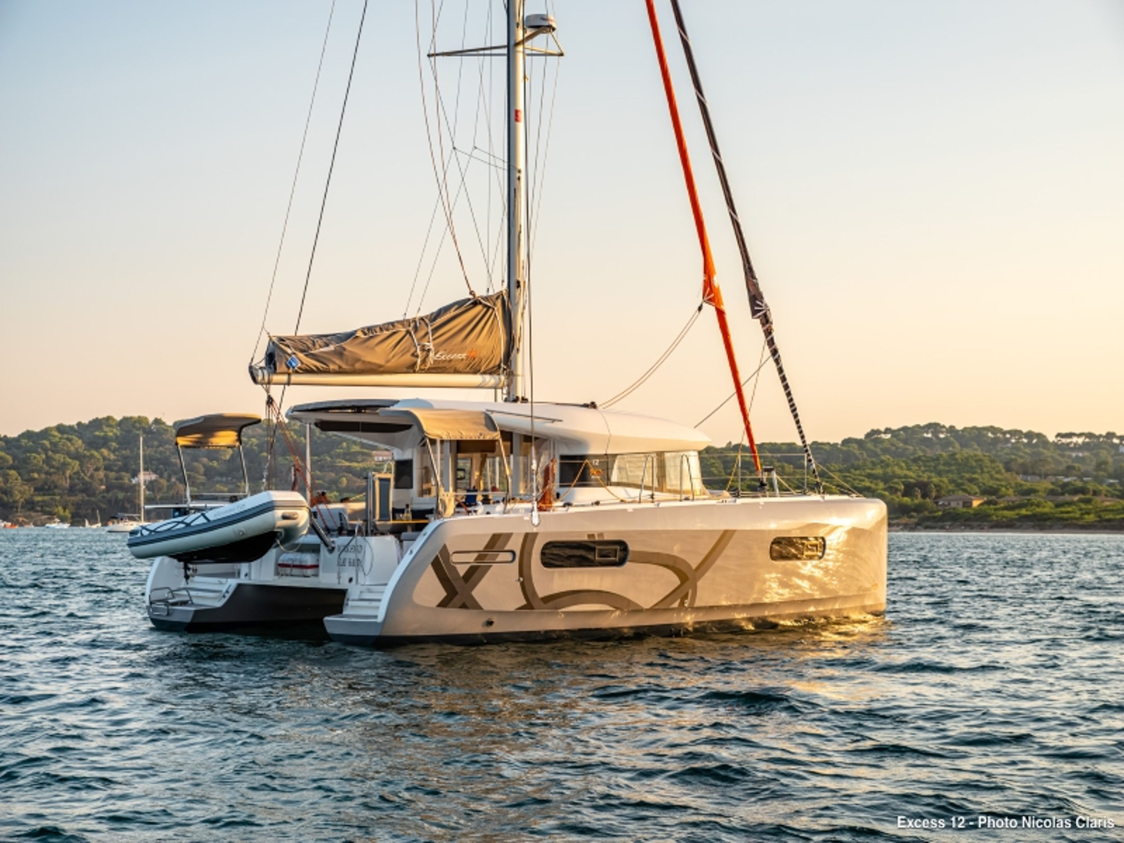 Excess 12 - 4 + 1 cab. Aeolian Odyssey