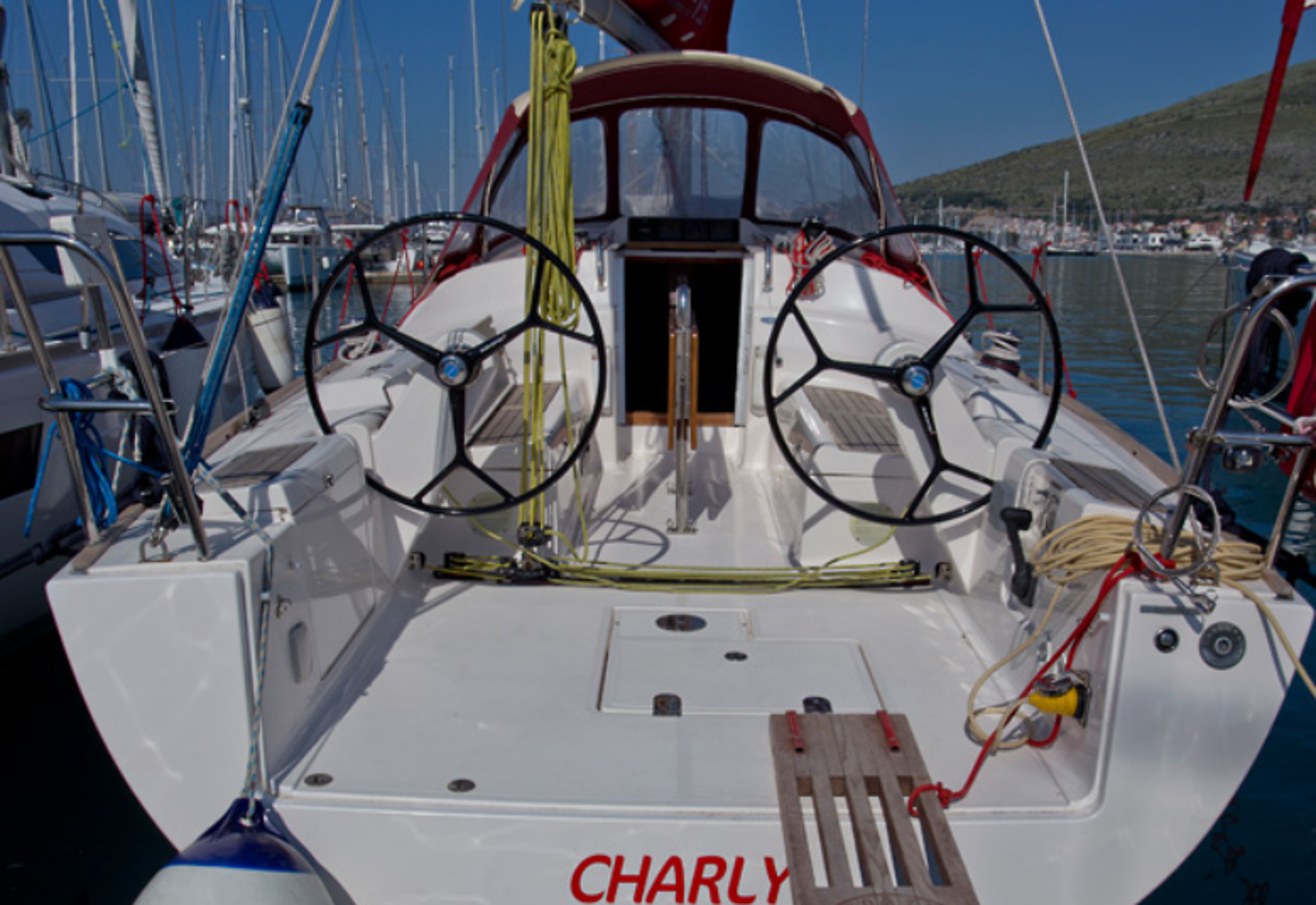 Salona 35 Charly