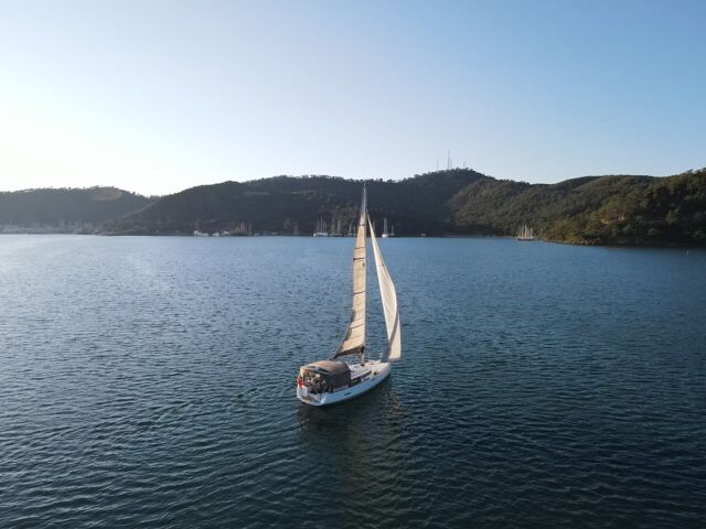 Sun Odyssey 379 - 2 cab. Mitis