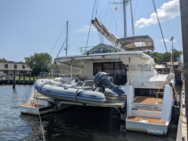 Fountaine Pajot Saona 47 Maestro - 3 + 1 cab. Dark Star