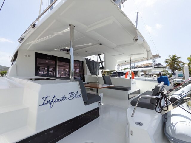 Fountaine Pajot Lucia 40 - 4 cab. Infinite Blue