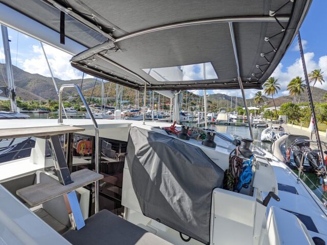Fountaine Pajot Lucia 40 - 4 cab. Infinite Blue