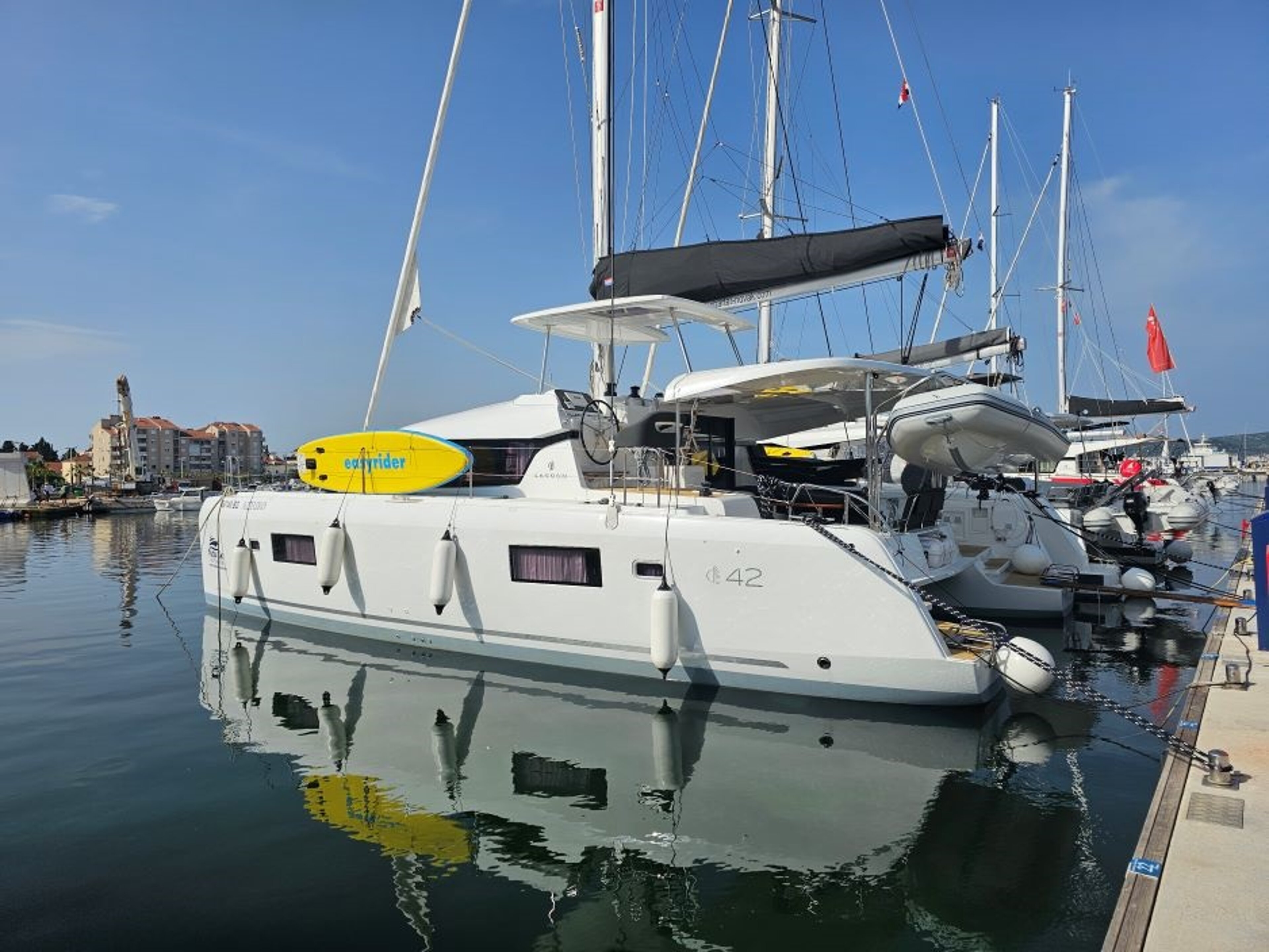 Lagoon 42 - 4 + 2 cab. Azzuro