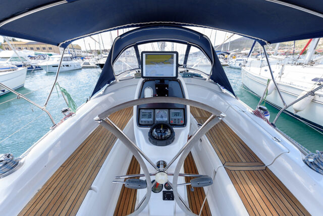 Bavaria 34 Cruiser - 2 cab. Bimbo