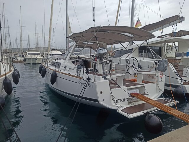 Oceanis 38.1 - 2 cab. Tamara