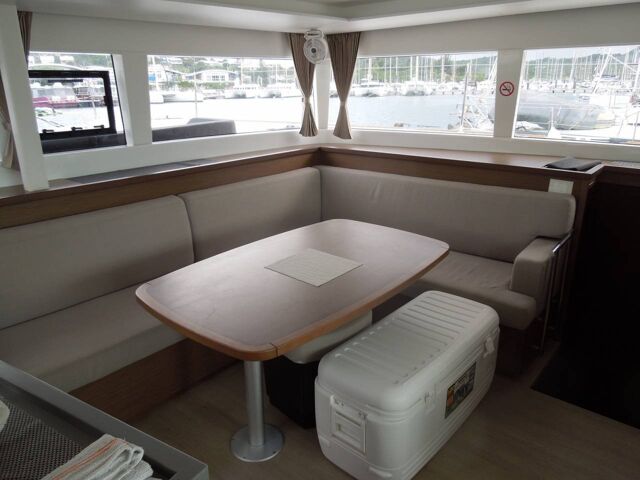 Lagoon 450 F - 4 + 2 cab. Zil Seashell