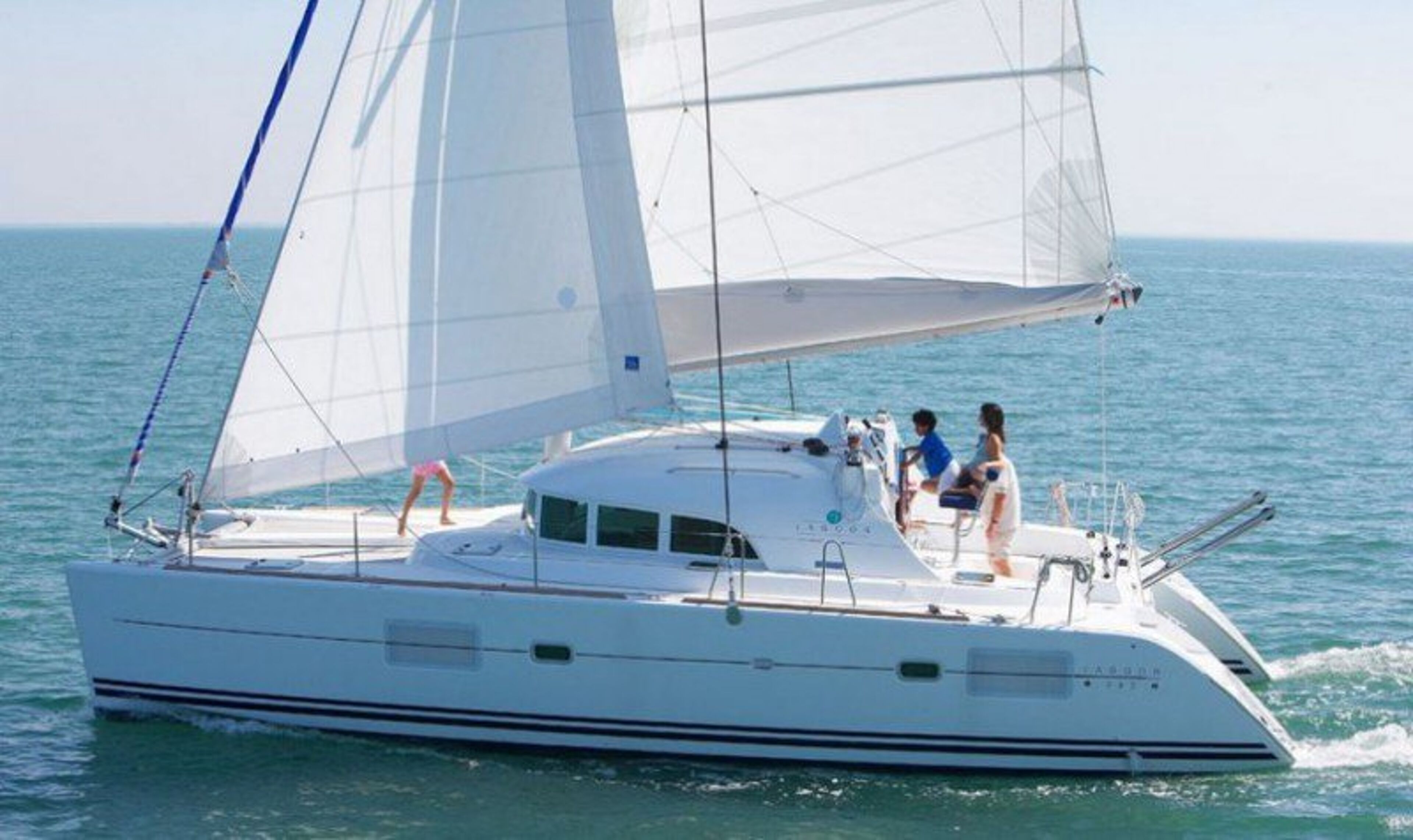 Lagoon 380 S2 - 4 + 2 cab. Felicite