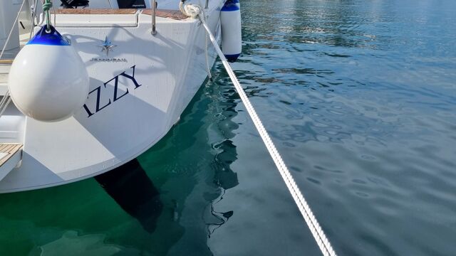 Sun Odyssey 490 - 5 + 1 cab. Izzy
