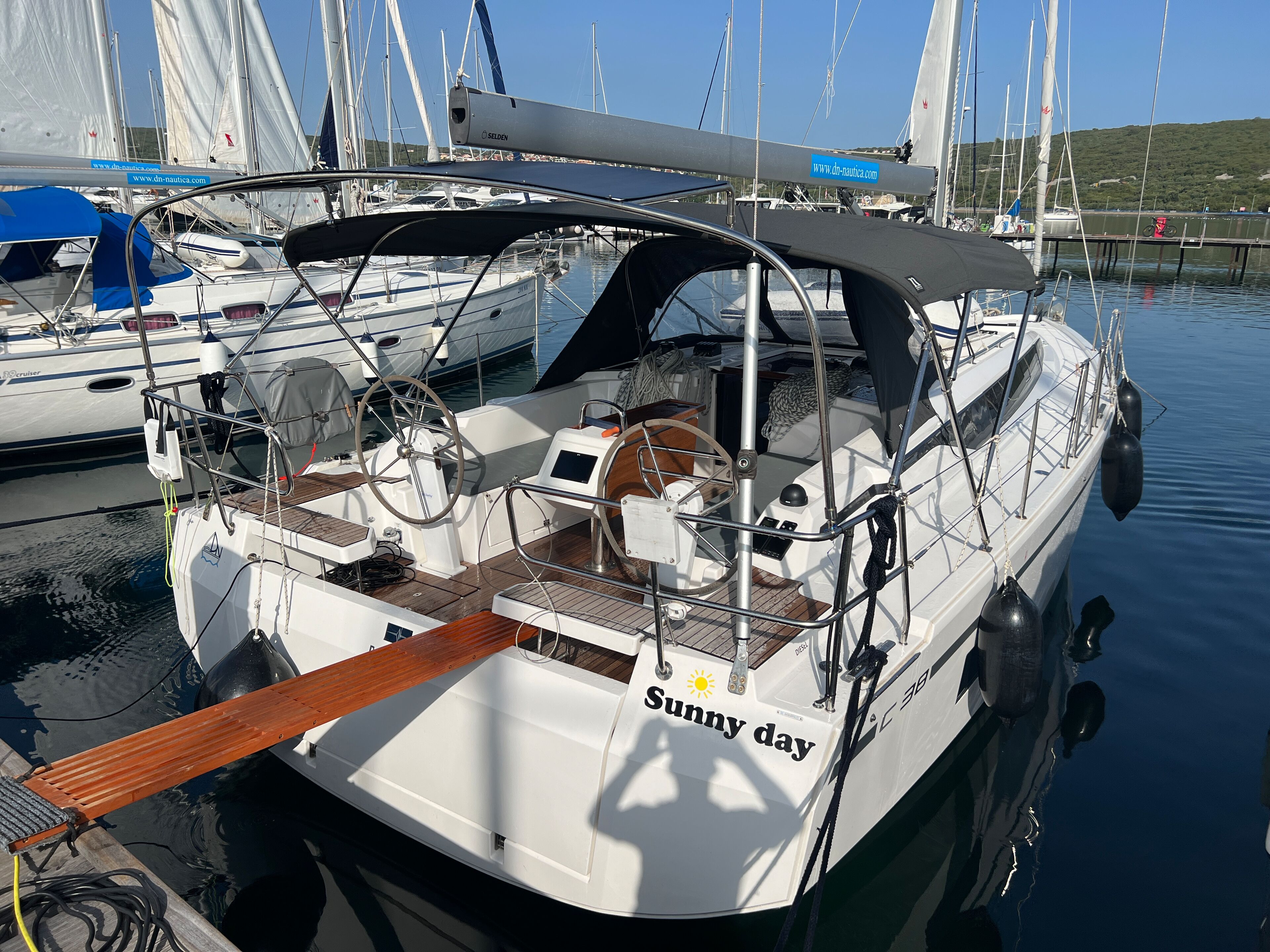 Bavaria C38 Sunny Day