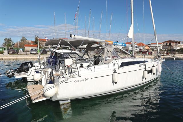 Oceanis 34.1 - 3 cab. Rooster