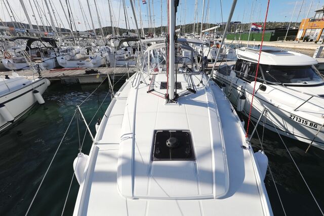 Oceanis 34.1 - 3 cab. Rooster
