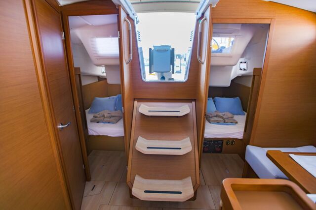 Sun Odyssey 410 - 3 cab. Feel The Magic
