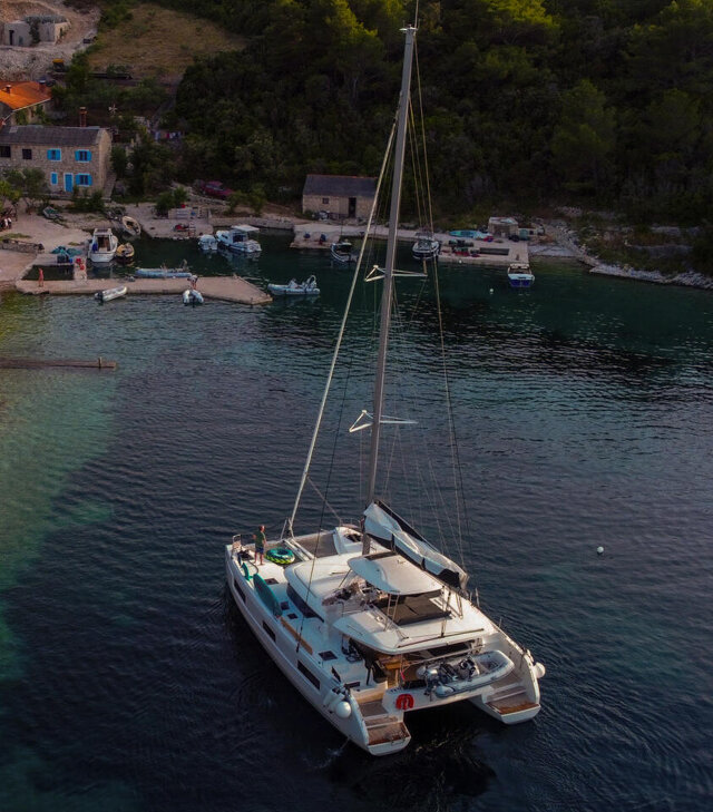 Lagoon 46 - 4 + 2 cab. Cortes