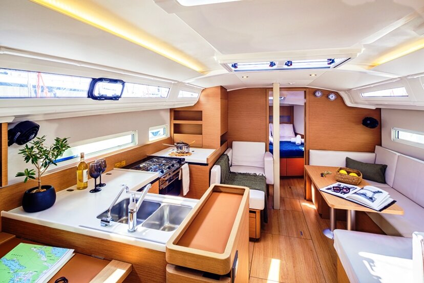 Sun Odyssey 410 - 3 cab. Star Rene