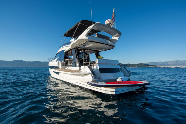 Galeon 500 Fly - 3 cab. Champ Atlantis