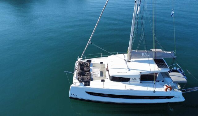 Bali Catsmart - 4 + 2 cab. Northcat 38