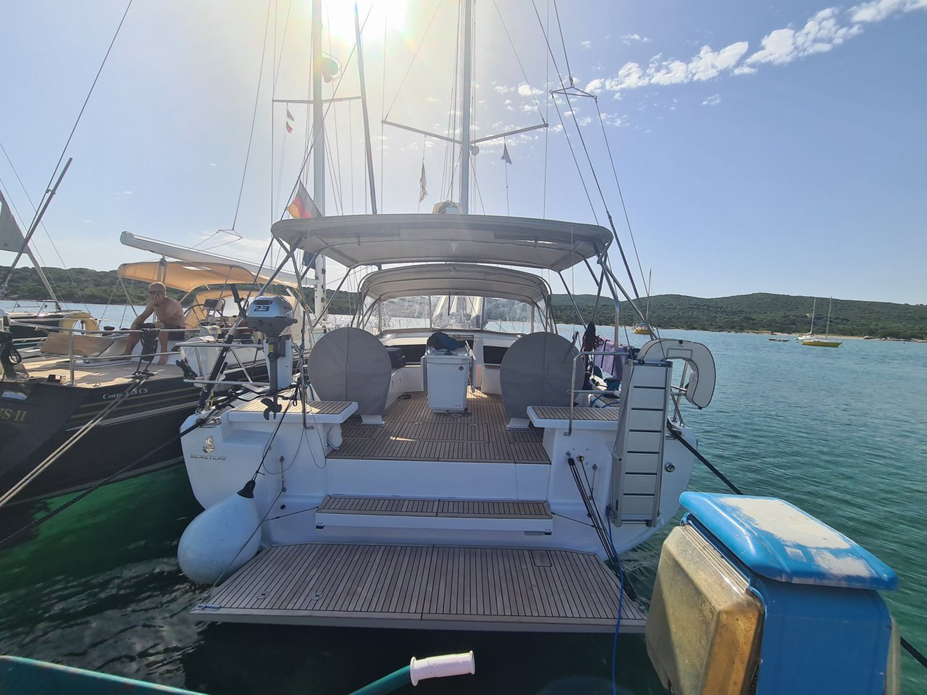Oceanis 46.1 Performance Line - 3 cab. Salina
