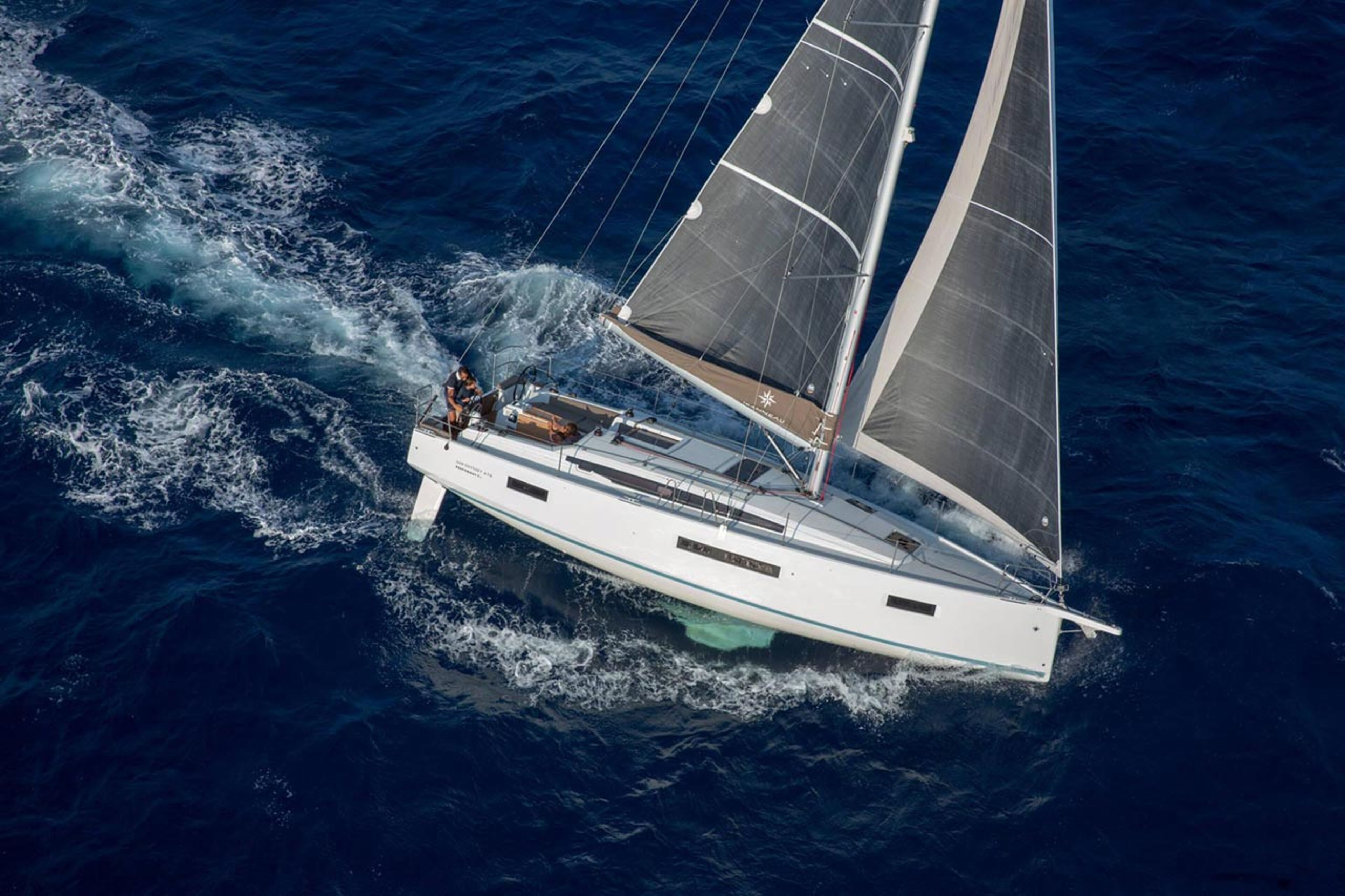 Sun Odyssey 410 - 3 cab. Under Pressure