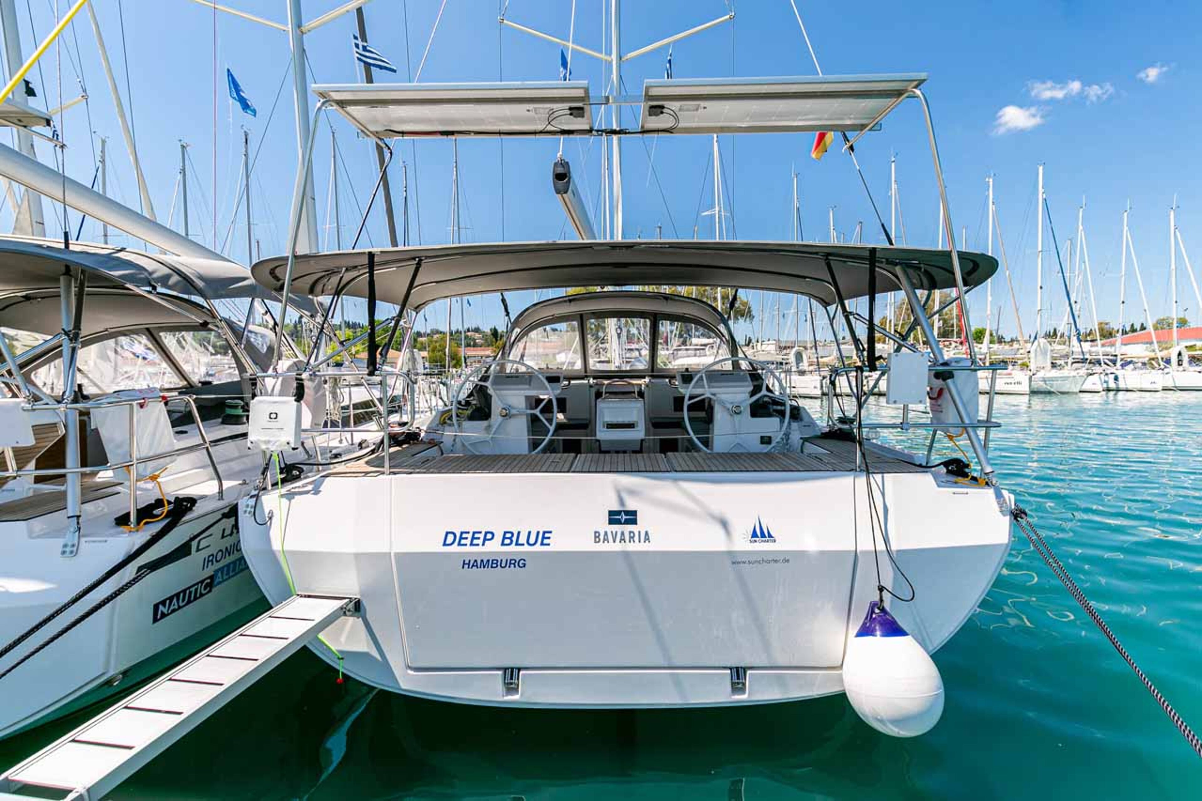 Bavaria C45 - 4 cab. Deep Blue