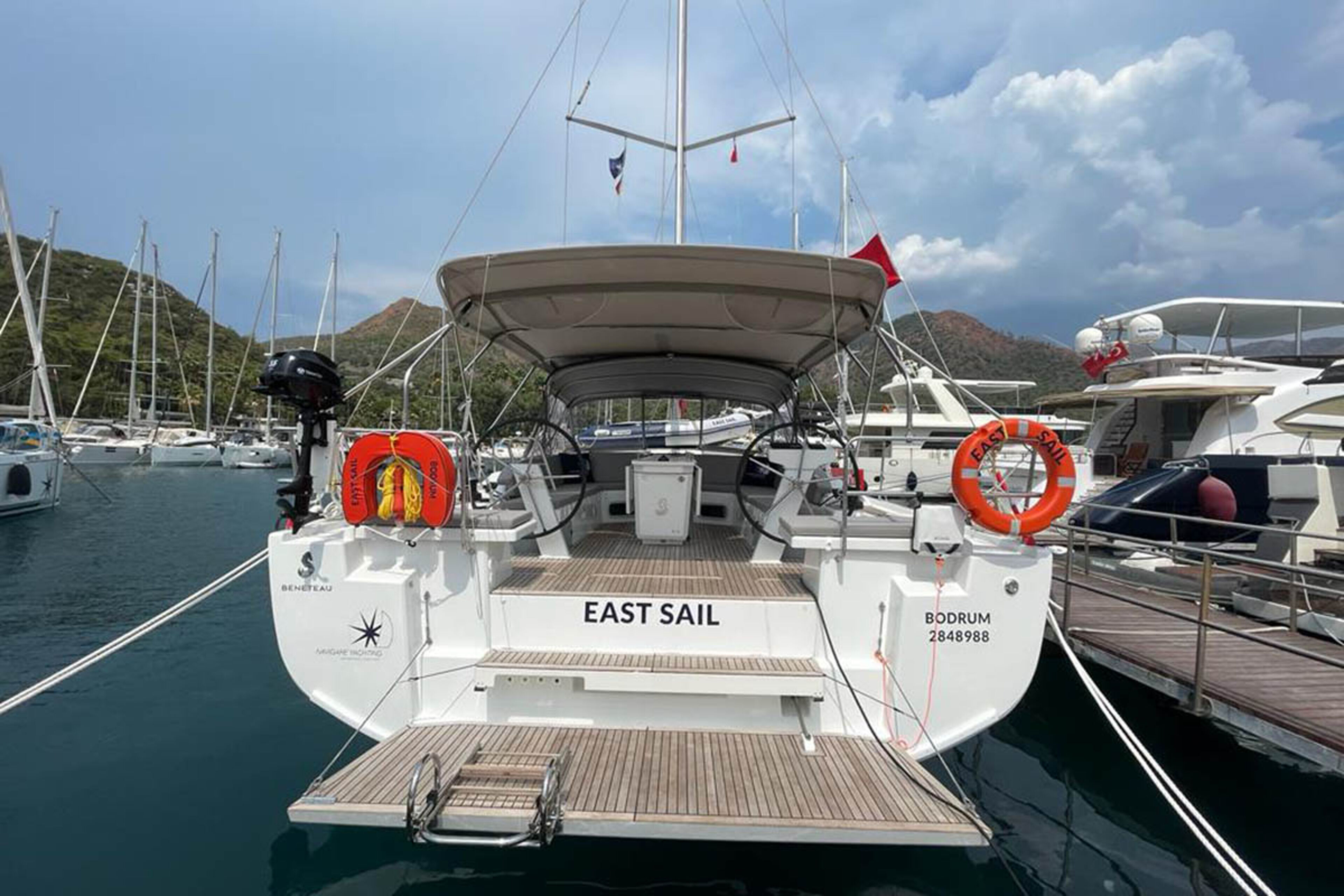 Oceanis 51.1 - 5 + 1 cab. EAST