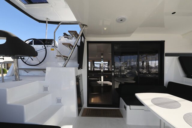 Lagoon 42 - 4 + 2 cab. Rea