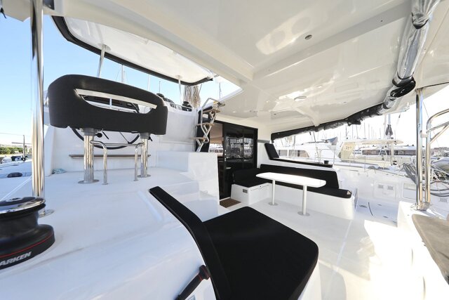 Lagoon 42 - 4 + 2 cab. Rea