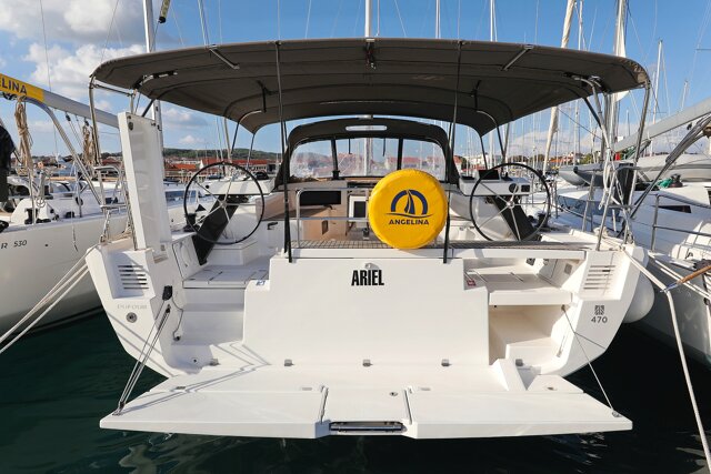Dufour 470 - 4 cab. Ariel