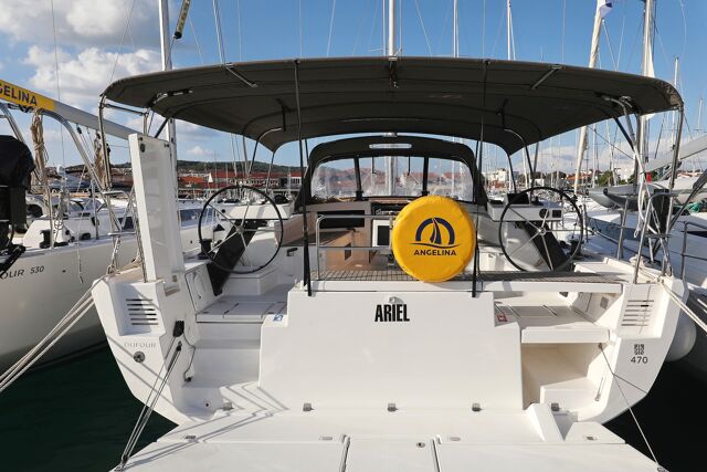 Dufour 470 - 4 cab. Ariel