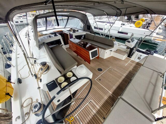 Dufour 470 - 4 cab. Luna