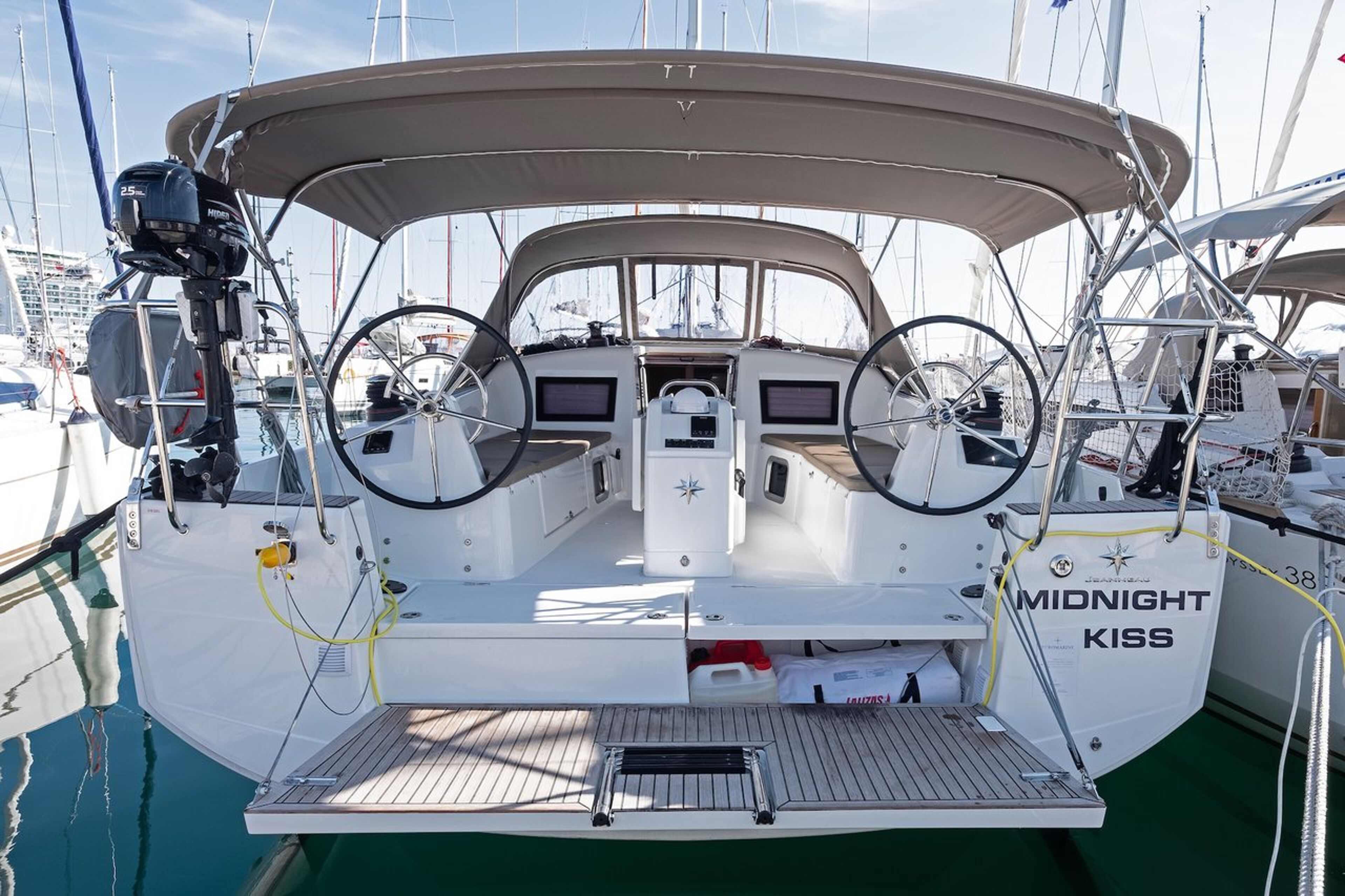 Sun Odyssey 410 - 3 cab. Midnight Kiss