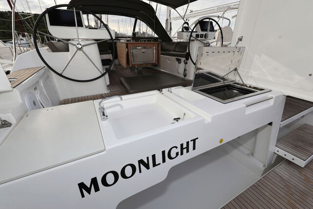 Dufour 56 Exclusive - 5 + 1 cab. Moonlight