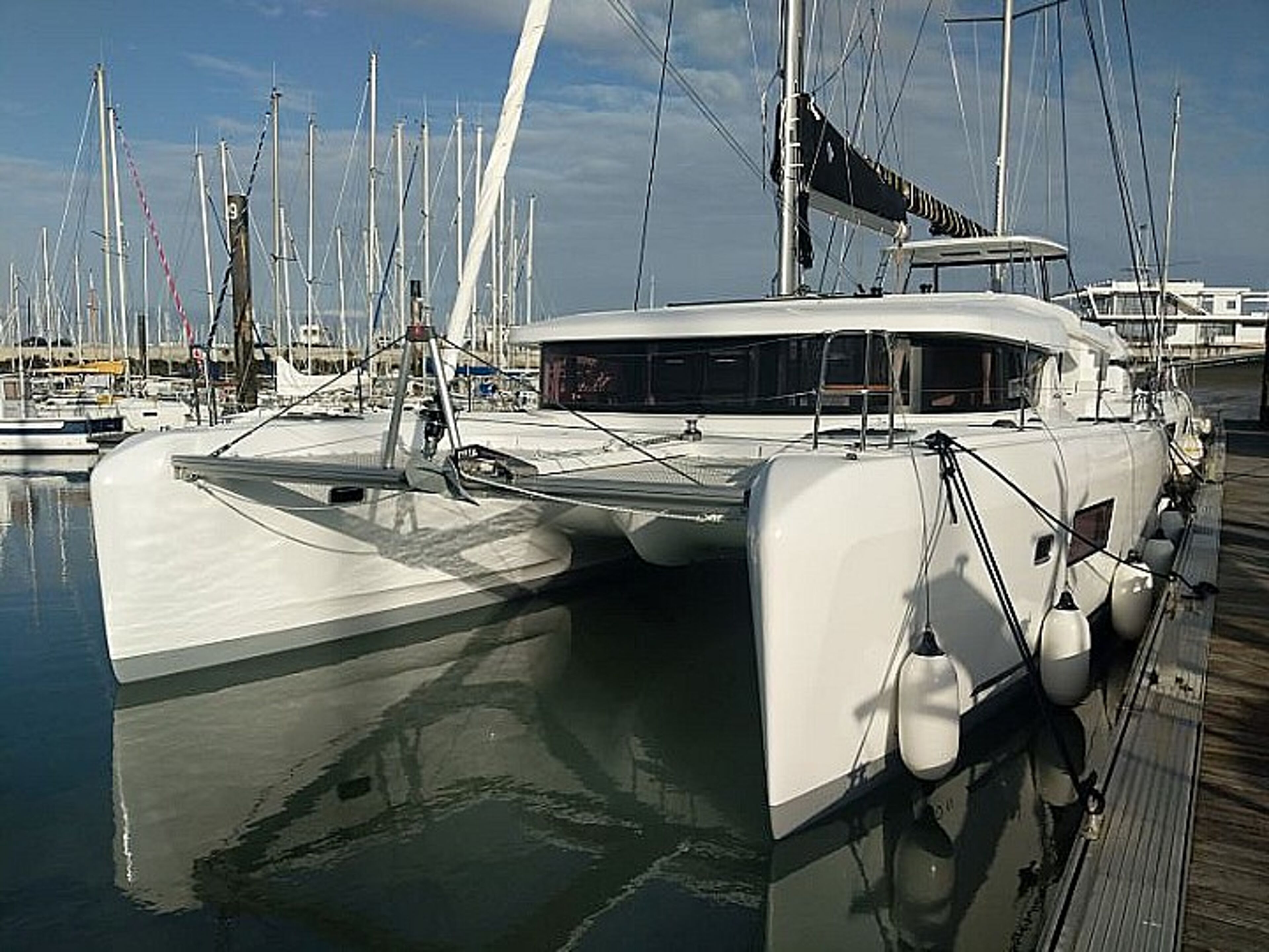 Lagoon 42 - 4 + 2 cab. Kit Cat