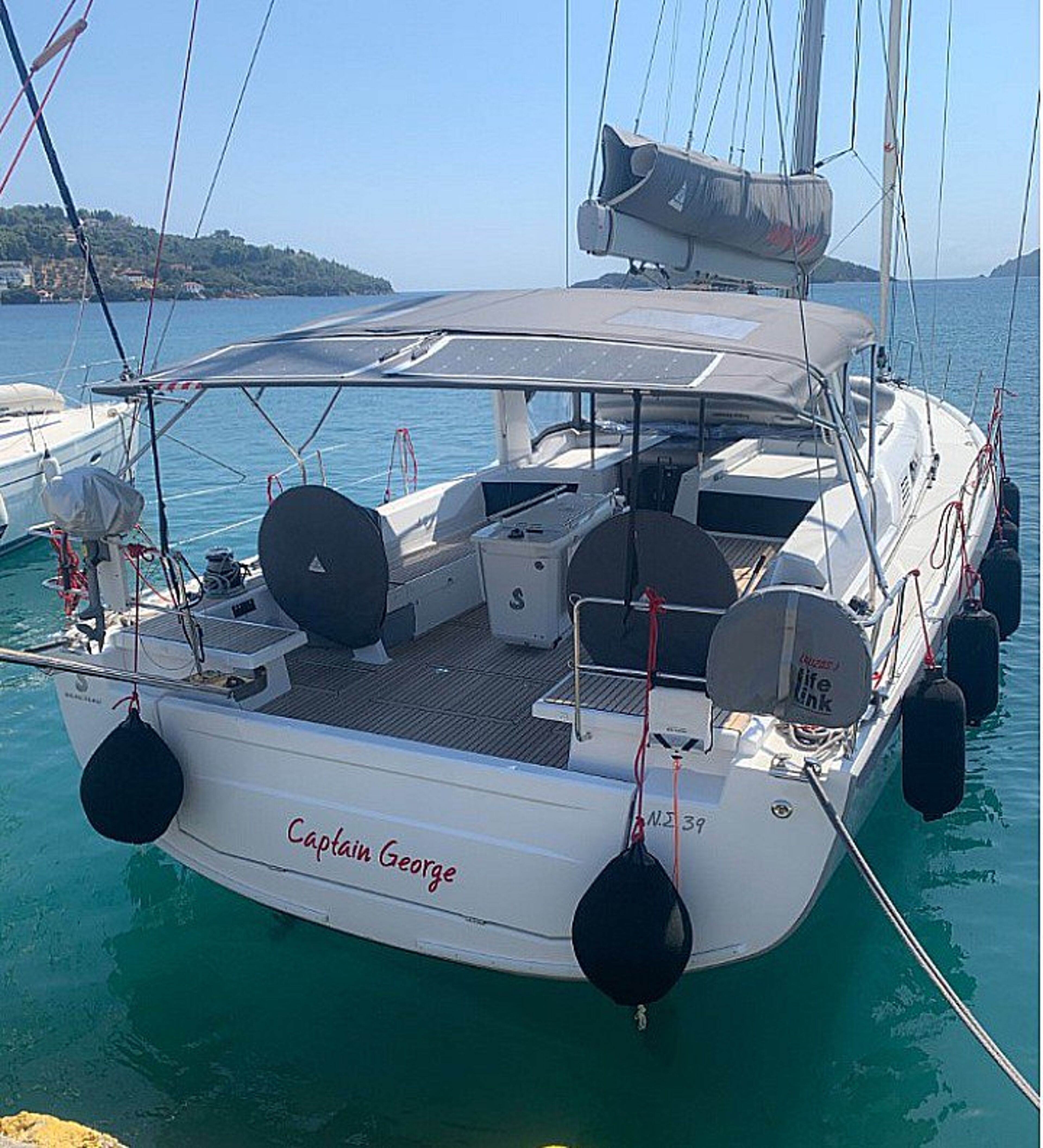 Oceanis 51.1 - 5 + 1 cab. Captain George