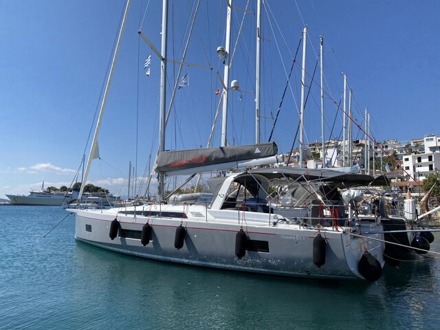 Oceanis 51.1 - 5 + 1 cab. Captain George