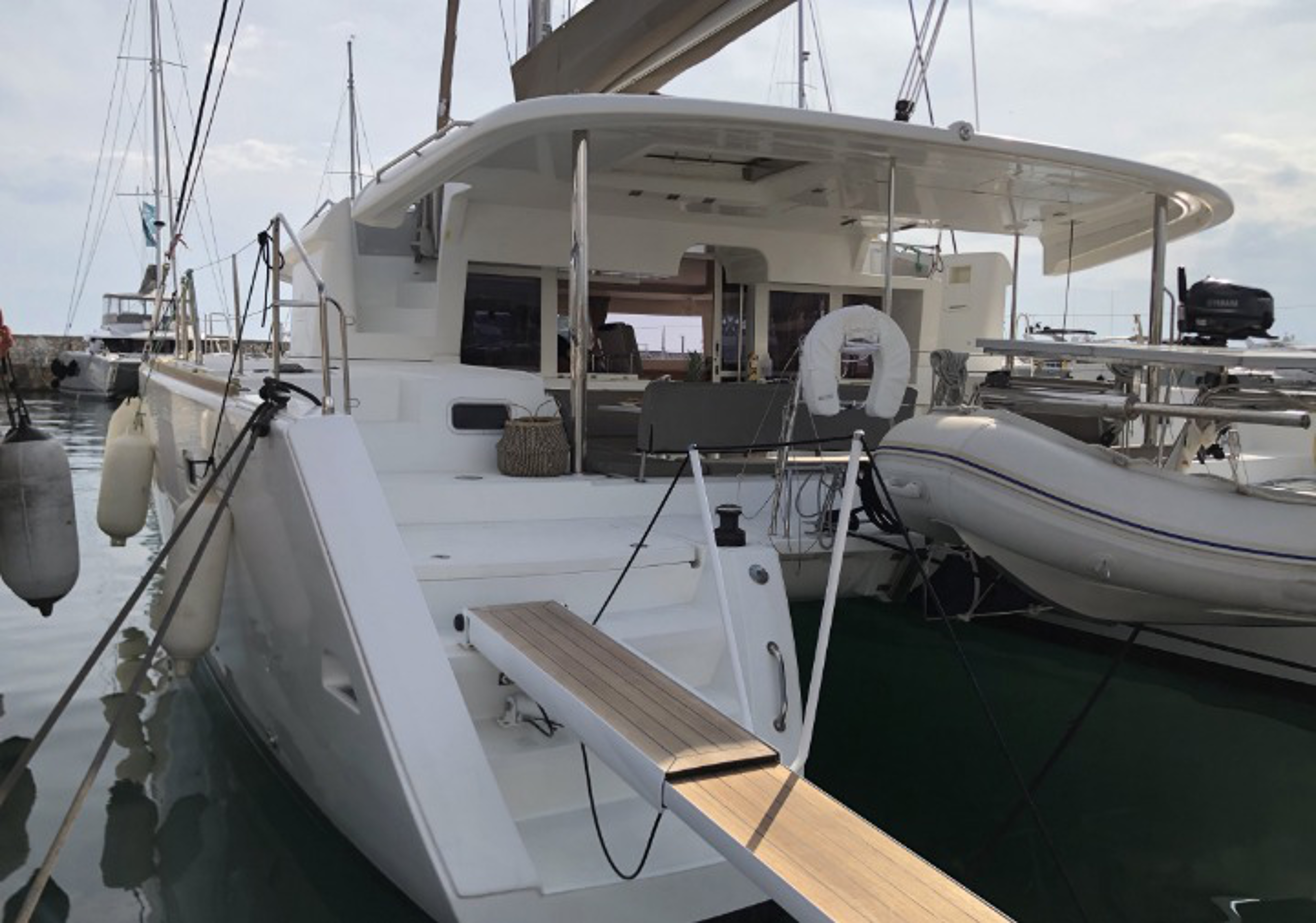 Lagoon 450 F - 4 + 2 cab. Azraq