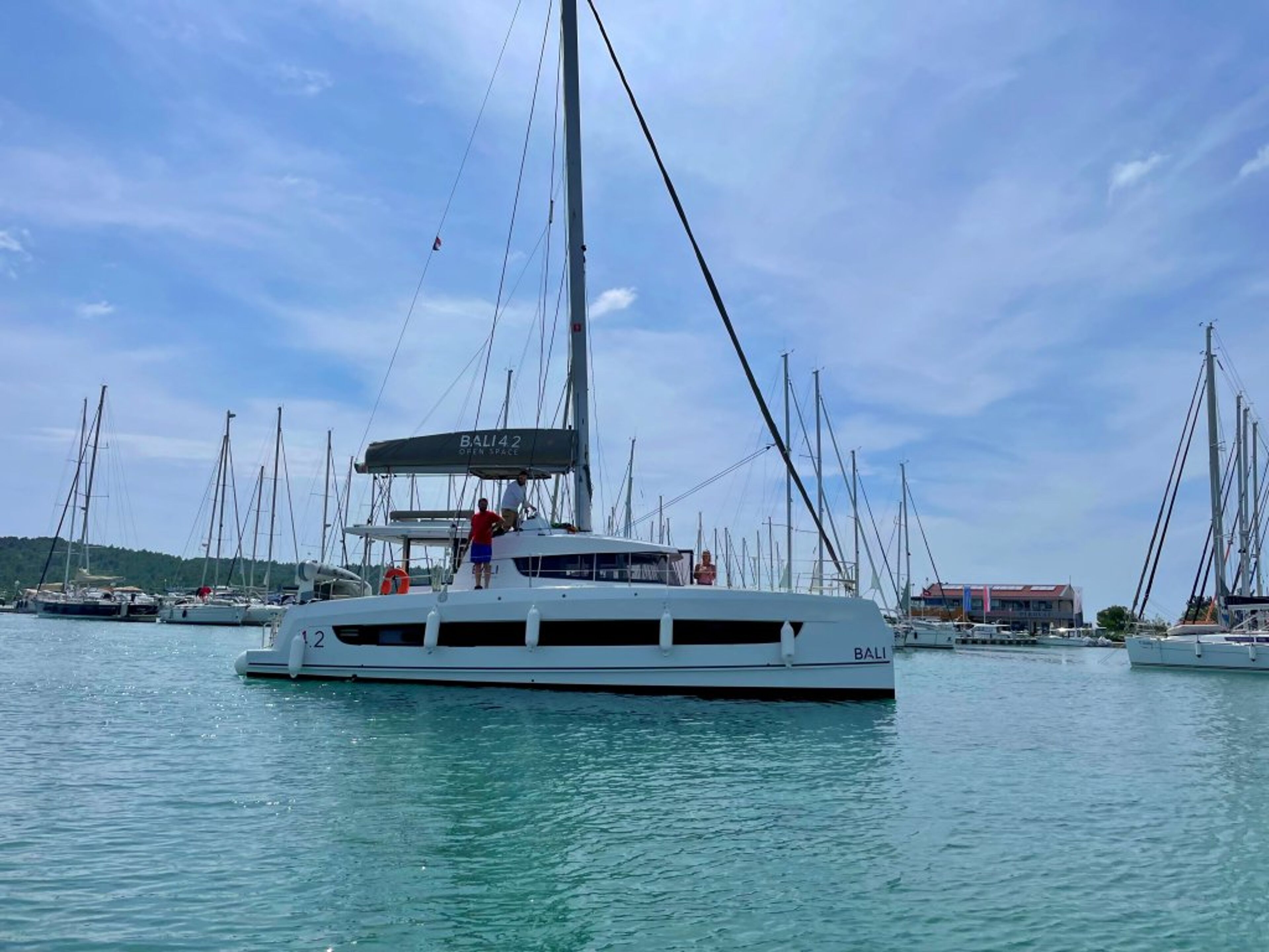 Bali 4.2 - 4 + 1 cab. Sail and Adventure
